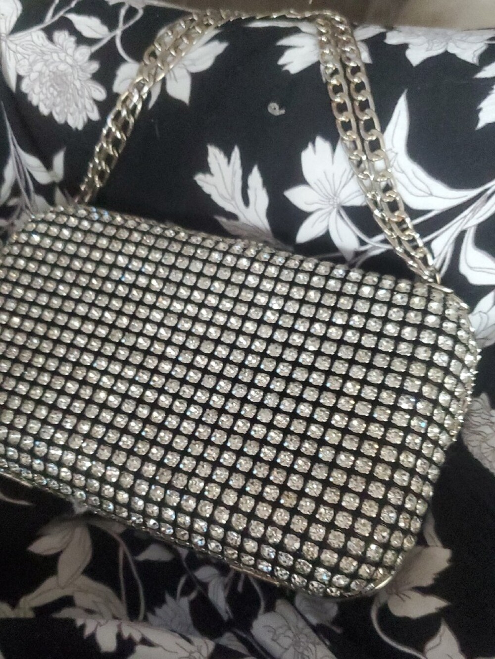Source Unknown Silver Rhinestone Chain Clutch - Picture 4 of 9